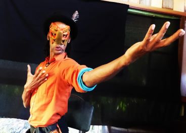 CAPITANO Commedia Mask